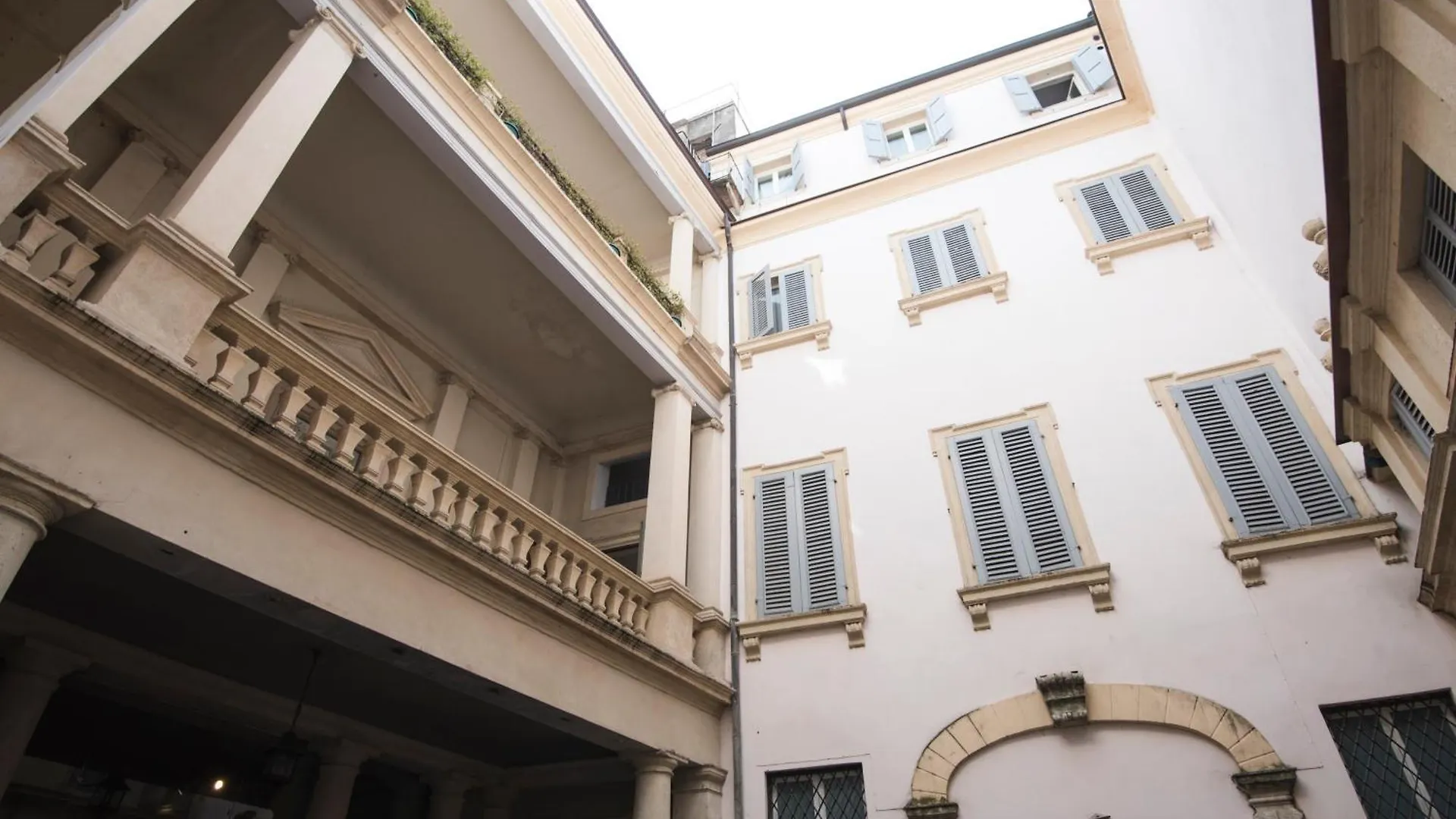 Italianflat - Via Adua Two Bedroom Old Town Verona Italy